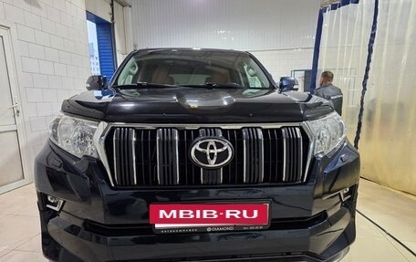 Toyota Land Cruiser Prado 150 рестайлинг 2, 2018 год, 5 300 000 рублей, 19 фотография
