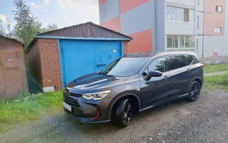 Chevrolet Orlando, 2022 год, 1 800 000 рублей, 2 фотография
