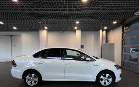 Volkswagen Polo VI (EU Market), 2016 год, 870 000 рублей, 2 фотография