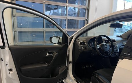 Volkswagen Polo VI (EU Market), 2016 год, 870 000 рублей, 21 фотография