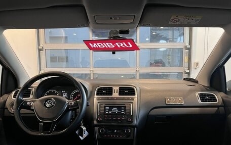 Volkswagen Polo VI (EU Market), 2016 год, 870 000 рублей, 9 фотография