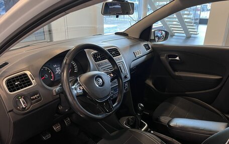 Volkswagen Polo VI (EU Market), 2016 год, 870 000 рублей, 23 фотография