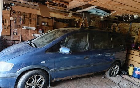 Opel Zafira A рестайлинг, 2002 год, 100 000 рублей, 5 фотография