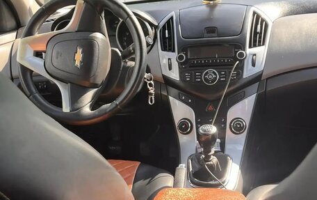 Chevrolet Cruze II, 2013 год, 656 000 рублей, 5 фотография