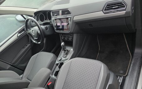 Volkswagen Tiguan II, 2019 год, 2 600 000 рублей, 7 фотография