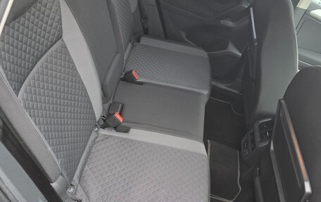Volkswagen Tiguan II, 2019 год, 2 600 000 рублей, 10 фотография