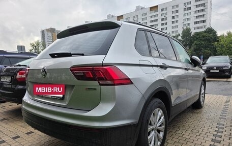 Volkswagen Tiguan II, 2019 год, 2 600 000 рублей, 4 фотография