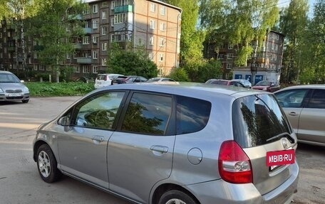 Honda Jazz I рестайлинг, 2005 год, 380 000 рублей, 2 фотография