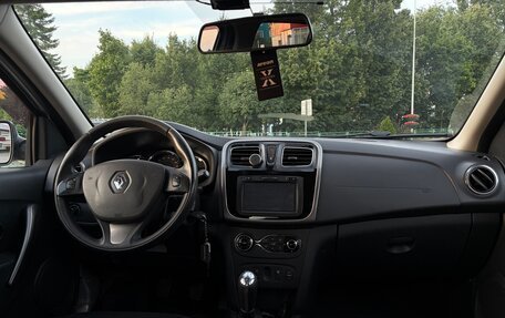 Renault Sandero II рестайлинг, 2015 год, 960 000 рублей, 9 фотография