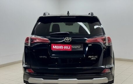 Toyota RAV4, 2018 год, 2 690 000 рублей, 5 фотография
