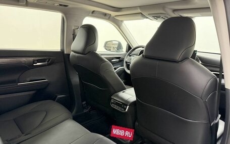 Toyota Highlander, 2025 год, 5 350 000 рублей, 13 фотография