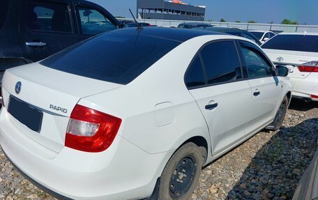 Skoda Rapid I, 2015 год, 640 000 рублей, 3 фотография