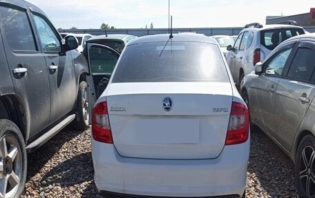 Skoda Rapid I, 2015 год, 640 000 рублей, 5 фотография