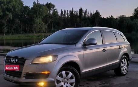 Audi Q7, 2006 год, 940 000 рублей, 1 фотография