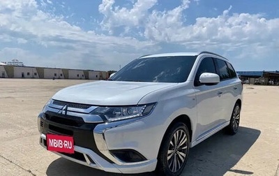 Mitsubishi Outlander III рестайлинг 3, 2022 год, 1 590 000 рублей, 1 фотография