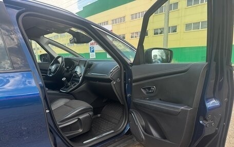 Renault Scenic IV, 2017 год, 1 800 000 рублей, 9 фотография