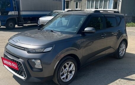 KIA Soul III, 2020 год, 1 870 000 рублей, 2 фотография