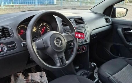 Volkswagen Polo VI (EU Market), 2014 год, 975 000 рублей, 2 фотография