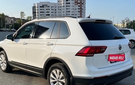 Volkswagen Tiguan II, 2021 год, 2 640 000 рублей, 4 фотография