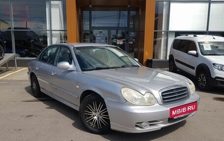 Hyundai Sonata IV рестайлинг, 2006 год, 300 000 рублей, 3 фотография