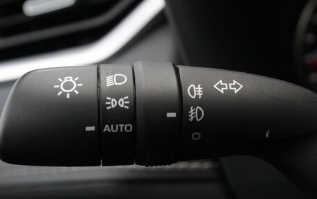 Toyota RAV4, 2021 год, 3 650 000 рублей, 12 фотография