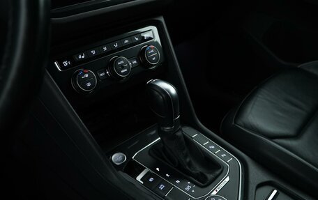 Volkswagen Tiguan II, 2019 год, 2 157 055 рублей, 16 фотография
