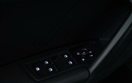 Volkswagen Tiguan II, 2019 год, 2 157 055 рублей, 14 фотография