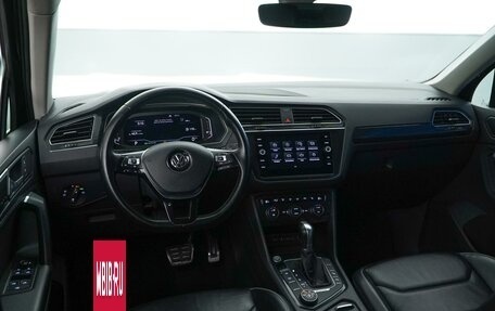 Volkswagen Tiguan II, 2019 год, 2 157 055 рублей, 6 фотография