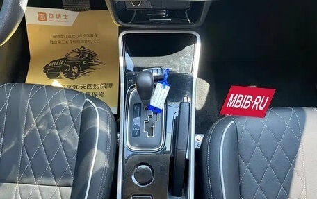 Mitsubishi Outlander III рестайлинг 3, 2022 год, 1 590 000 рублей, 11 фотография