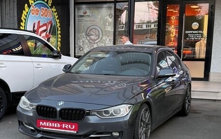 BMW 3 серия, 2012 год, 2 000 000 рублей, 32 фотография