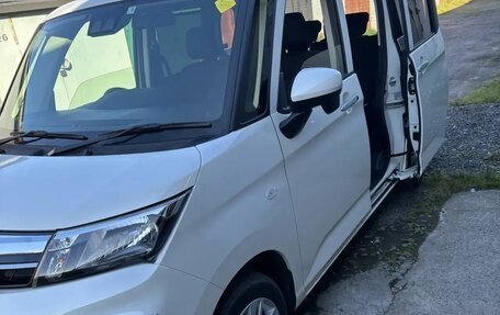Toyota Roomy I, 2021 год, 1 320 000 рублей, 2 фотография
