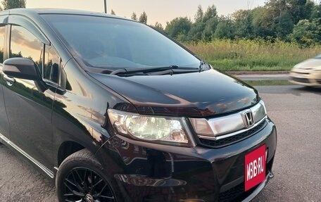Honda Freed I, 2016 год, 1 450 000 рублей, 8 фотография