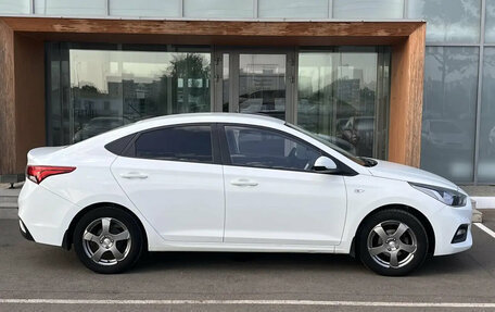Hyundai Solaris II рестайлинг, 2017 год, 995 000 рублей, 4 фотография