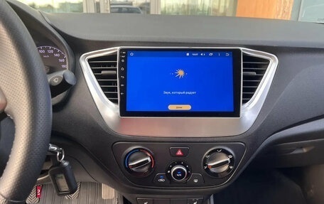 Hyundai Solaris II рестайлинг, 2017 год, 995 000 рублей, 12 фотография