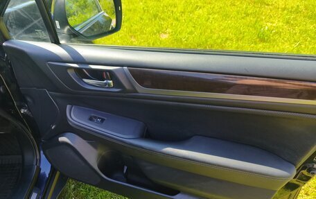 Subaru Outback IV рестайлинг, 2017 год, 1 650 000 рублей, 5 фотография