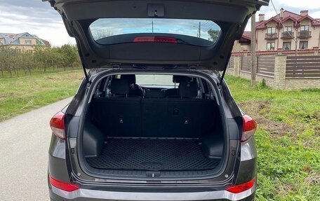 Hyundai Tucson III, 2018 год, 1 750 000 рублей, 9 фотография