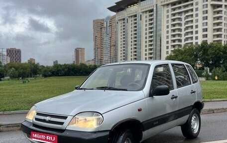Chevrolet Niva I рестайлинг, 2004 год, 230 000 рублей, 2 фотография