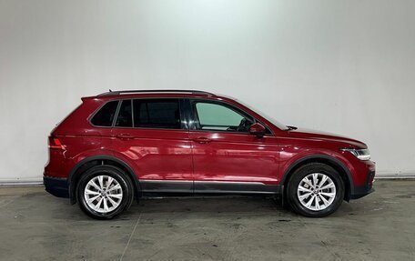 Volkswagen Tiguan II, 2021 год, 2 500 000 рублей, 8 фотография