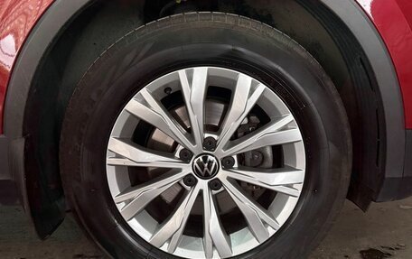 Volkswagen Tiguan II, 2021 год, 2 500 000 рублей, 20 фотография