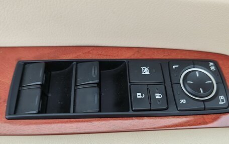 Lexus RX III, 2011 год, 2 000 000 рублей, 17 фотография