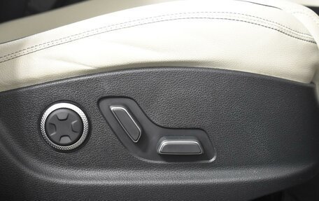 Genesis GV70, 2021 год, 3 640 200 рублей, 25 фотография