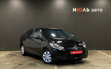 Hyundai Solaris II рестайлинг, 2013 год, 660 000 рублей, 3 фотография