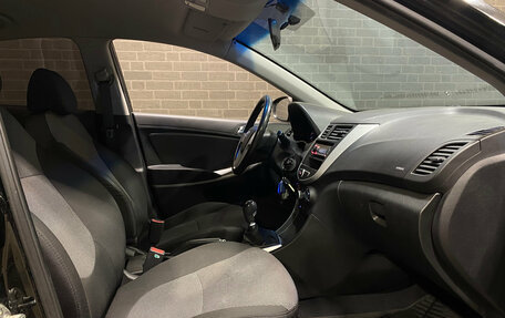Hyundai Solaris II рестайлинг, 2013 год, 660 000 рублей, 9 фотография