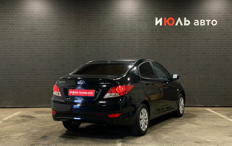 Hyundai Solaris II рестайлинг, 2013 год, 660 000 рублей, 5 фотография