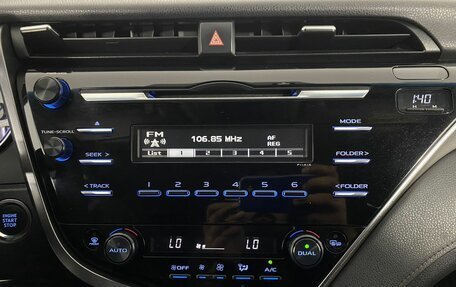 Toyota Camry, 2020 год, 2 090 000 рублей, 18 фотография
