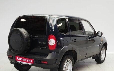 Chevrolet Niva I рестайлинг, 2010 год, 500 000 рублей, 5 фотография