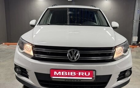 Volkswagen Tiguan I, 2011 год, 1 180 000 рублей, 2 фотография