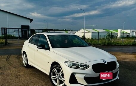 BMW 1 серия, 2021 год, 2 900 000 рублей, 2 фотография