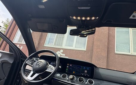 Mercedes-Benz E-Класс, 2019 год, 3 910 000 рублей, 5 фотография