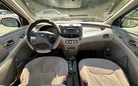 Nissan Almera Tino i, 2001 год, 275 000 рублей, 13 фотография